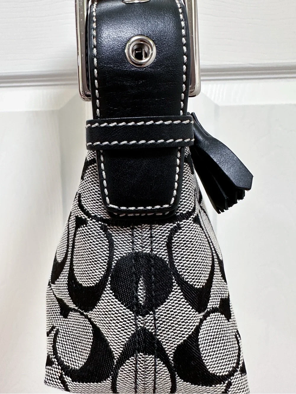 Coach Hamptons Baguette Shoulder Bag Black & Grey Signature Jacquard Canvas Y2K